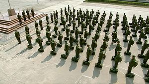 《亮剑》士兵突击的702团能打赢楚云飞的加强团吗？