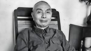 《亮剑》同样是黄埔五期毕业，楚云飞连他一半水平都达不到