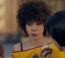 一张假脸连累整部剧？《小城大事》的女四号，嘟嘴瞪眼真让人出戏