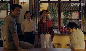 赵丽颖干部风又火了，往那一站就有女干部的气场！