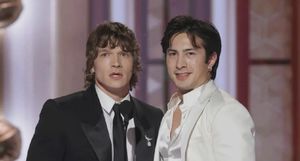 豆瓣9.0,开年第一尺度神剧?!